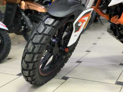 Мотоцикл дорожный ROCKOT (Рокот) HOUND (Хаунд) 250 171YMM белый/чёрный/оранжевый с ЭПТС - купить с доставкой, по выгодной цене в интернет-магазине Мототека